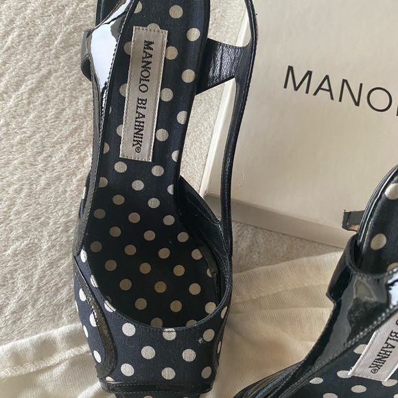 Manolo Blahnik Patent Leather & Fabric Polka Dot Print Slingback Pumps - Picture 15 of 16